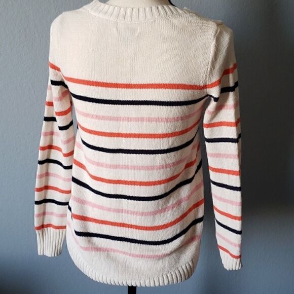 Old Navy Cream Striped Crew-Neck Sweater for Women - Picture 4 of 8